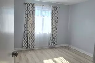 9475 Bay Colony Dr, Des Plaines, IL 60016 - Photo 13