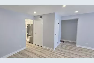 9475 Bay Colony Drive #3N, Des Plaines, IL 60016 - Photo 9