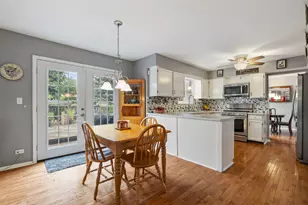 308 Foxworth Ct, Aurora, IL 60502 - Photo 9