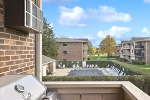 11 Echo Ct, Vernon Hills, IL 60061 - Photo 11