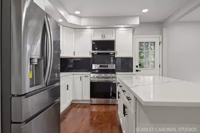 1302 S Luther Avenue, Lombard, IL 60148 - Photo 11