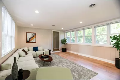 2011 Cleveland Street, Evanston, IL 60202 - Photo 3