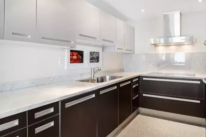 680 N Lake Shore Drive #1105, Chicago, IL 60611 - Photo 9