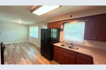 159 Pleasant Drive, Chicago Heights, IL 60411 - Photo 5