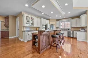 675 Oak Ln, South Elgin, IL 60177 - Photo 17