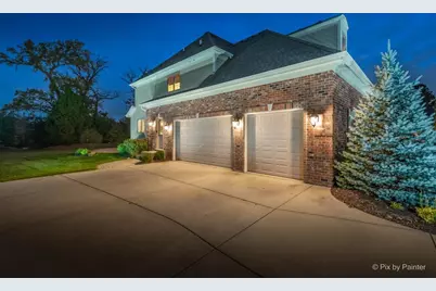 675 Oak Lane, South Elgin, IL 60177 - Photo 3