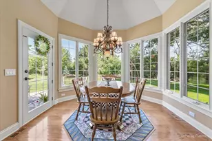 675 Oak Ln, South Elgin, IL 60177 - Photo 21