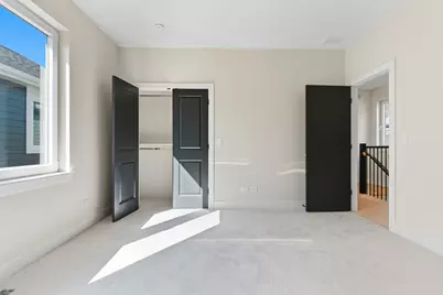 5254 W Newport Avenue, Chicago, IL 60641 - Photo 23
