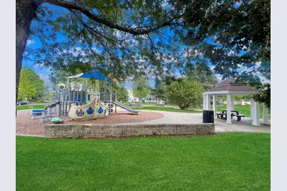 306 Lasalle Street, Vernon Hills, IL 60061 - Photo 33