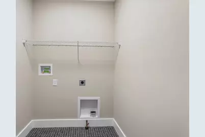 500 Prairie Meadows Drive, Heyworth, IL 61745 - Photo 35