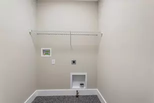 500 Prairie Meadows Dr, Heyworth, IL 61745 - Photo 35