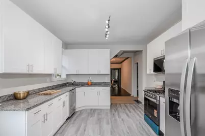 7345 S Bennett Avenue, Chicago, IL 60649 - Photo 5