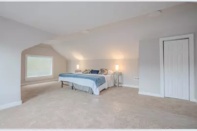 7345 S Bennett Avenue, Chicago, IL 60649 - Photo 19