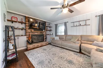 820 Black Partridge Road, McHenry, IL 60051 - Photo 5