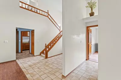 2401 Lakewood Drive, Champaign, IL 61822 - Photo 9