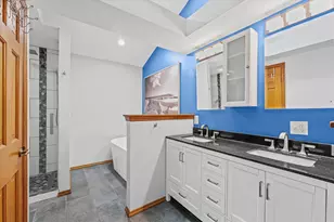 2401 Lakewood Dr, Champaign, IL 61822 - Photo 25