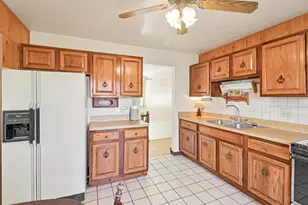 4485 Bayside Cir, Hoffman Estates, IL 60192 - Photo 13