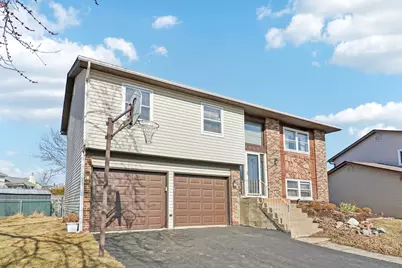 4485 Bayside Circle, Hoffman Estates, IL 60192 - Photo 3