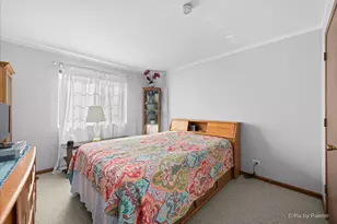 212 Village Creek Dr, Lake in the Hills, IL 60156 - Photo 17