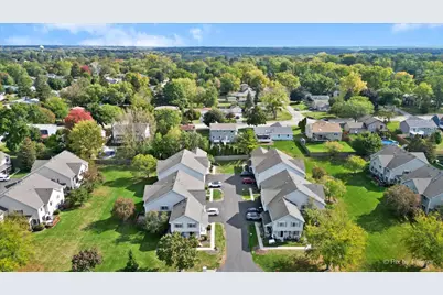 212 Village Creek Drive, Lake in the Hills, IL 60156 - Photo 43