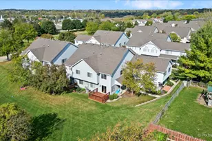 212 Village Creek Dr, Lake in the Hills, IL 60156 - Photo 37