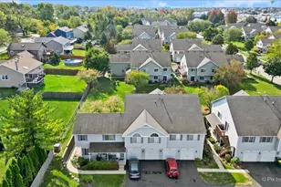 212 Village Creek Dr, Lake in the Hills, IL 60156 - Photo 41