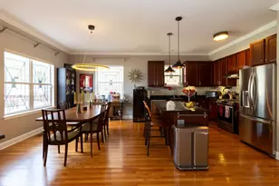 2042 W Warren Blvd, Chicago, IL 60612 - Photo 9