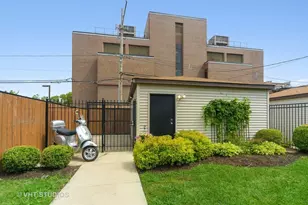 2042 W Warren Blvd, Chicago, IL 60612 - Photo 33