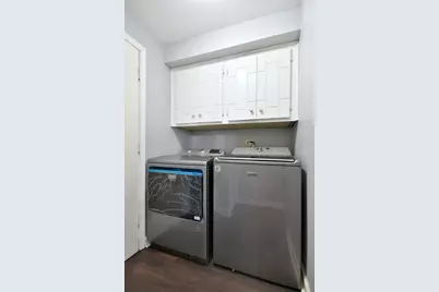 9831 S Karlov Avenue, Oak Lawn, IL 60453 - Photo 13