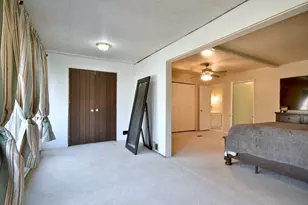 9831 S Karlov Ave, Oak Lawn, IL 60453 - Photo 19