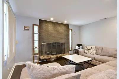 9831 S Karlov Avenue, Oak Lawn, IL 60453 - Photo 11