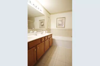 226 W Park Avenue #A, Sugar Grove, IL 60554 - Photo 27