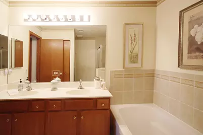 226 W Park Avenue #A, Sugar Grove, IL 60554 - Photo 29