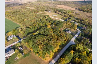 208 Hickory Lane, Kirkland, IL 60146 - Photo 3