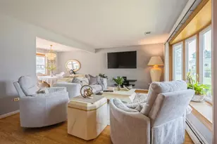 10927 S Circle Dr, Palos Hills, IL 60465 - Photo 3