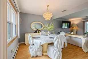 10927 S Circle Dr, Palos Hills, IL 60465 - Photo 7