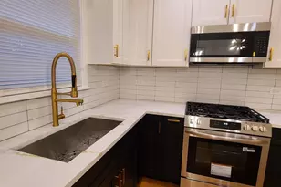 7025 W 84th St, Burbank, IL 60459 - Photo 7