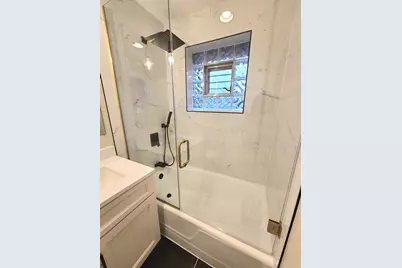 7025 W 84th Street, Burbank, IL 60459 - Photo 17