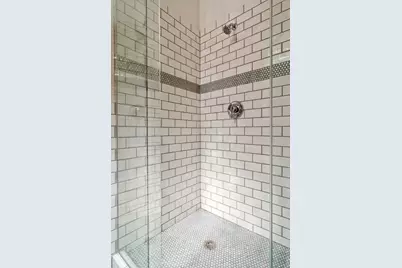 1215 N Greenview Avenue #1E, Chicago, IL 60642 - Photo 11