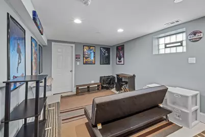 10044 S La Salle Street, Chicago, IL 60628 - Photo 9