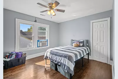 10044 S La Salle Street, Chicago, IL 60628 - Photo 17