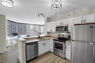 222 N Columbus Dr, Chicago, IL 60601 - Photo 5