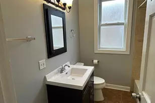 4129 W Barry Ave, Chicago, IL 60641 - Photo 9