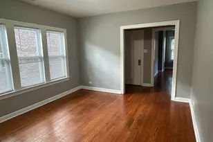 4129 W Barry Ave, Chicago, IL 60641 - Photo 3