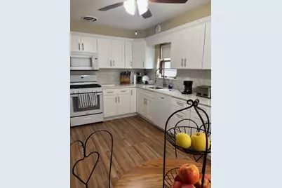 5354 W Montrose Avenue, Chicago, IL 60641 - Photo 13