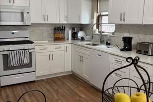 5354 W Montrose Ave, Chicago, IL 60641 - Photo 13