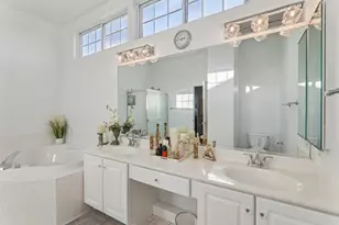 18466 W Springwood Dr, Grayslake, IL 60030 - Photo 25