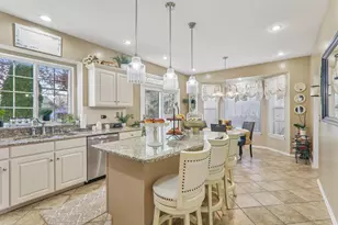 18466 W Springwood Dr, Grayslake, IL 60030 - Photo 13