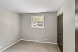 3512 Woodworth Pl, Hazel Crest, IL 60429 - Photo 11