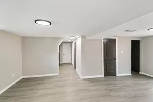 3512 Woodworth Pl, Hazel Crest, IL 60429 - Photo 15